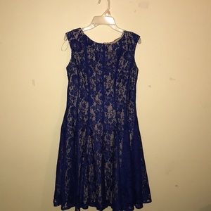 Lace sheath dress